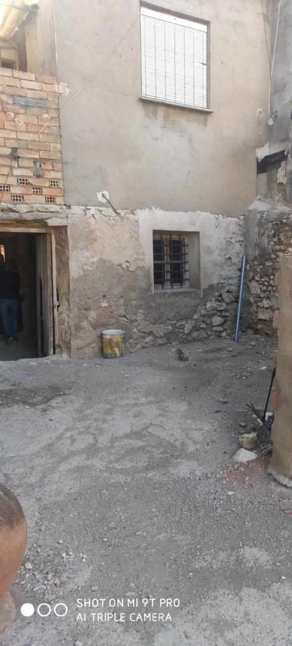  Amplia vivienda en Mula